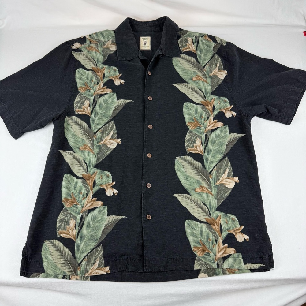 Jamaica Jaxx Authentic Island Style Short Sleeve Button-up Silk shirt Size Large